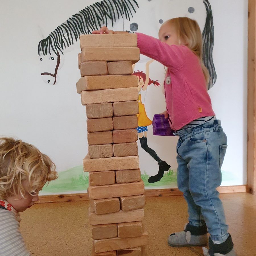 in der großen Bauecke